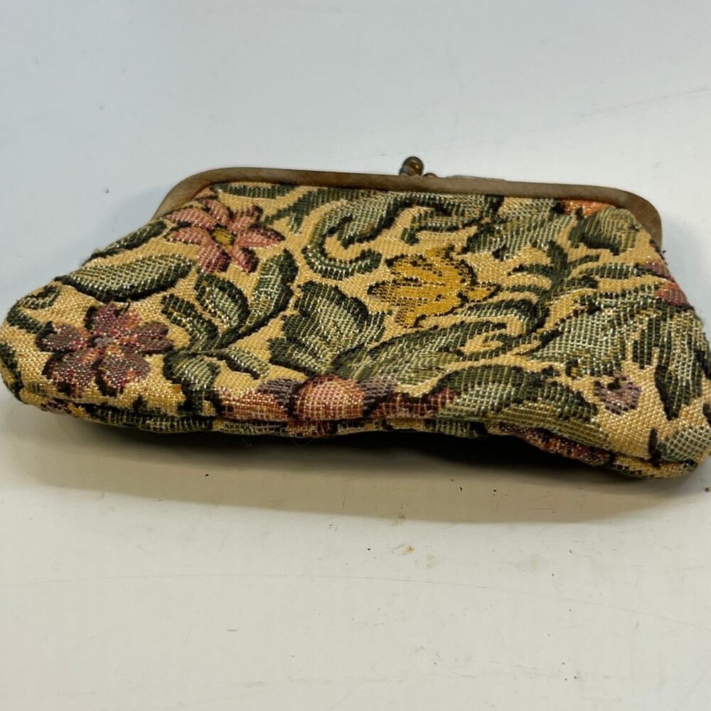 Women's Vintage Floral Tapestry Coin Purse Kiss Lock Frame Small Clutch Wallet - Picture 2 of 4